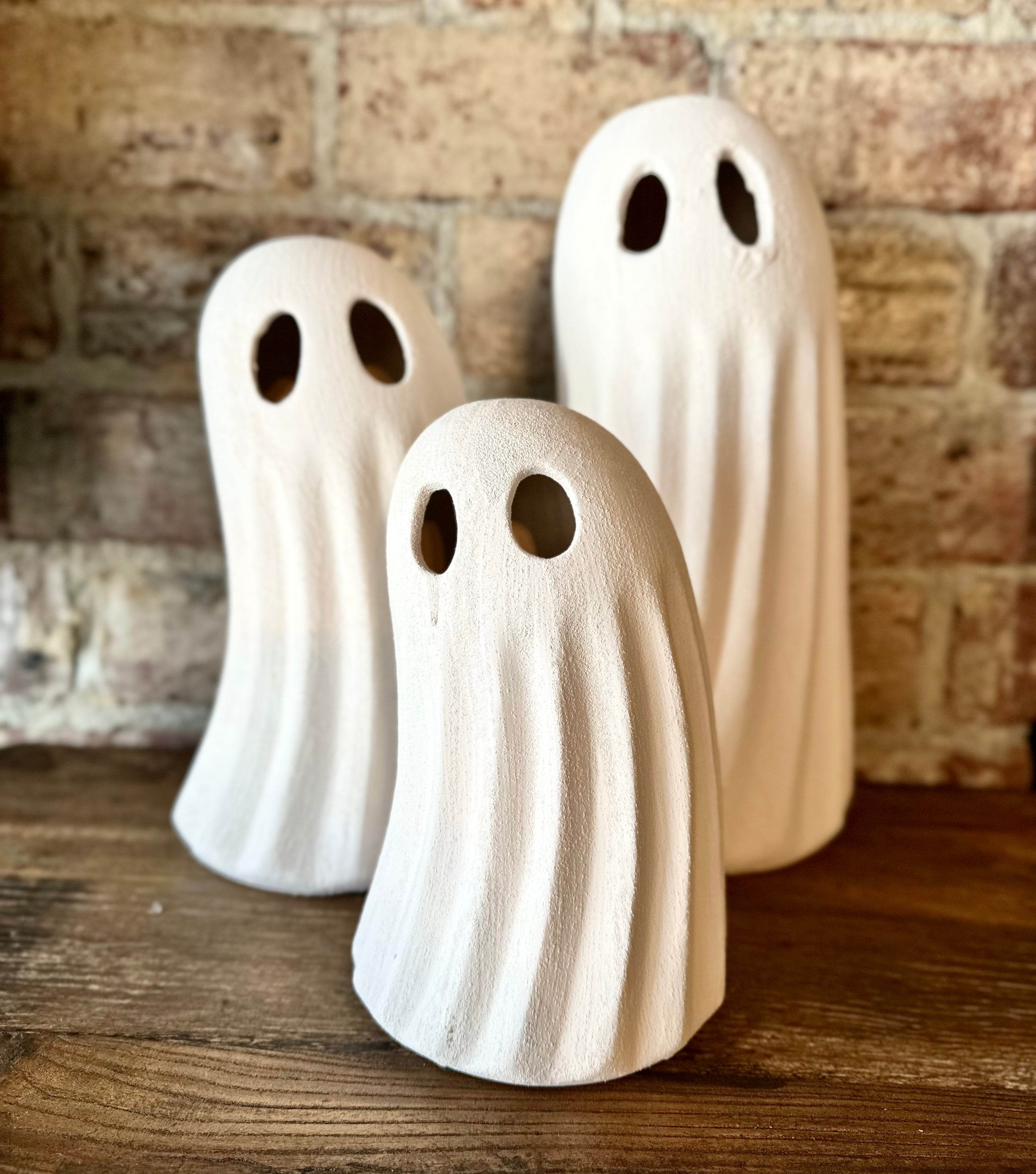 Ghost Medium Matte White – The Osprey Nest